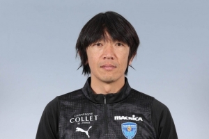 官方：47岁前日本国脚中村俊辅离开横滨FC助教一职